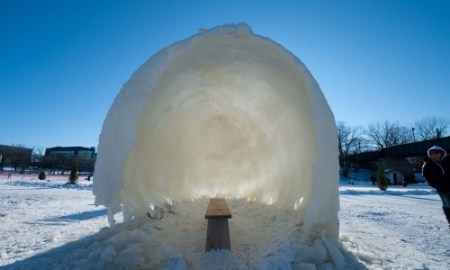 Ice Pillows Hut